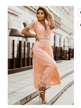 Elegant Lace Maxi Dress in Peach